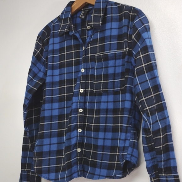 🛍️🎉 4/24💲 Forever 21 Blue Flannel Button Down Size S - Picture 5 of 5